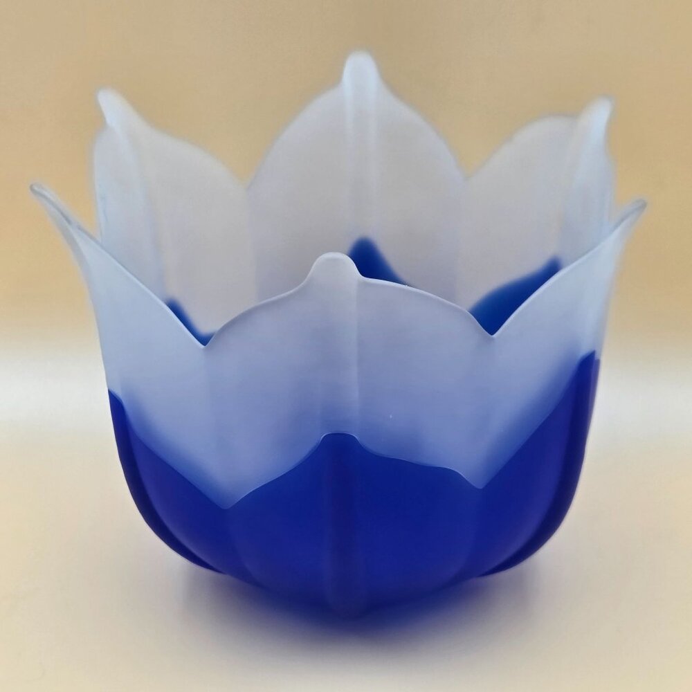 Partylite PO550 Candleholder Indigo Blossom Frosted Vase - Picture 2 of 6